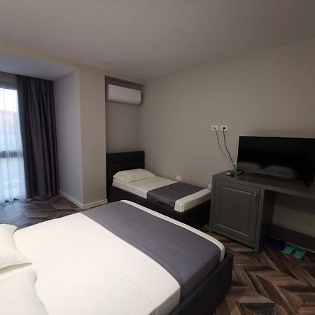 Te Aldo Hotel Kuraten Exteriör bild