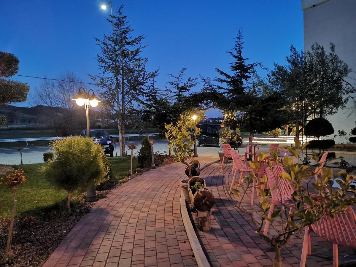 Te Aldo Hotel Kuraten Exteriör bild