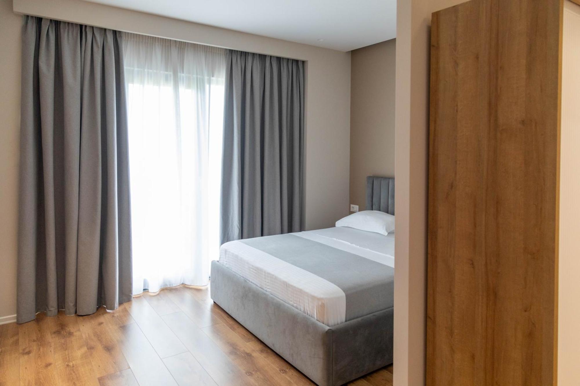Te Aldo Hotel Kuraten Exteriör bild